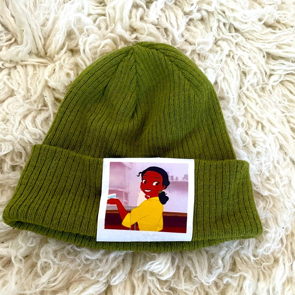 Disney Princess Tiana Beanie Hat Green Ribbed Knit Character Graphic Winter